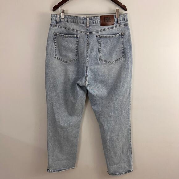 Frye High Rise Jeans Light Wash Women Size 16 - Picture 2 of 9
